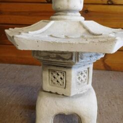 Betonilyhty, betonipatsas,