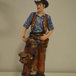 Cowboy patsas, kuvattu edestä