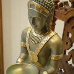 Buddhapatsas, kuvattu läheltä