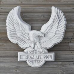 Harrikka patsas, miesluolaan