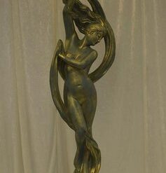 Venusvalaisin, etusuunnasta