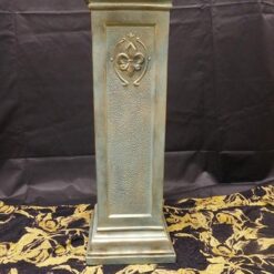 Koristepylväs, Kukalle