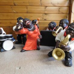 Jazz bändi patsas, kuvattu edestä