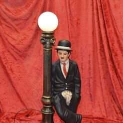Chaplin valaisin, rento charlie