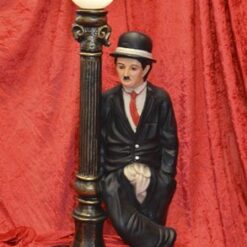 Chaplin valaisin, ravintolaan